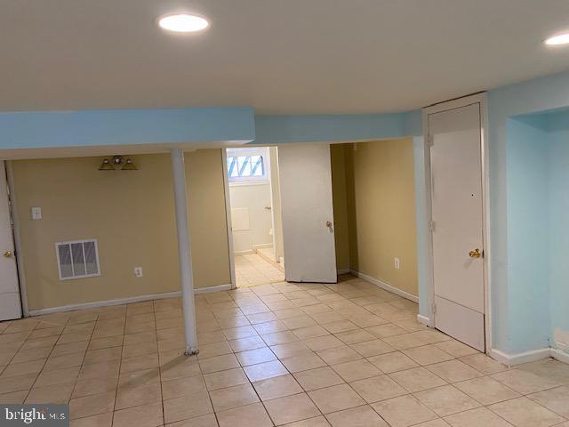 Building Photo - 5006 Norwood Ave