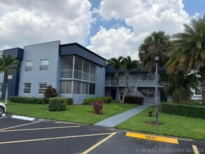 Building Photo - 119 Burgundy Ave