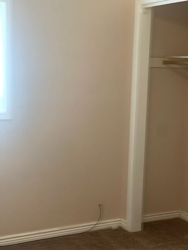 Foto del edificio - Nice 3 bedroom 2 bathroom apartment.