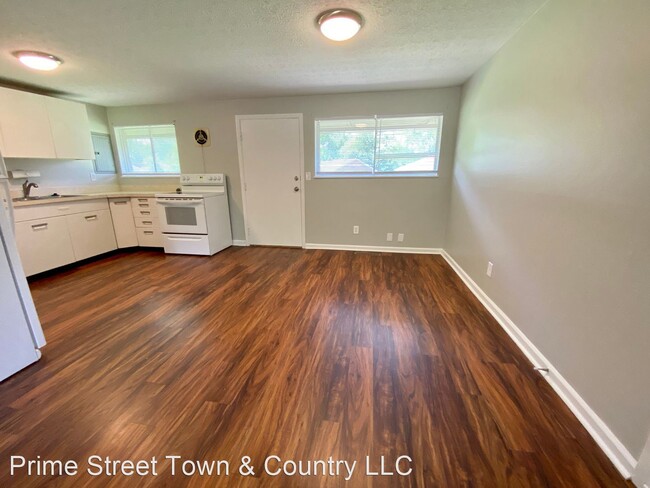 Foto del edificio - 3 br, 1 bath House - 301 Primrose Lane