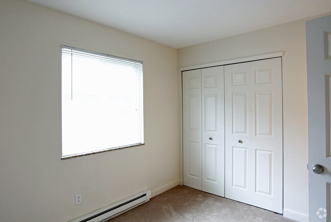 Interior Photo - Maple Creek Apartments