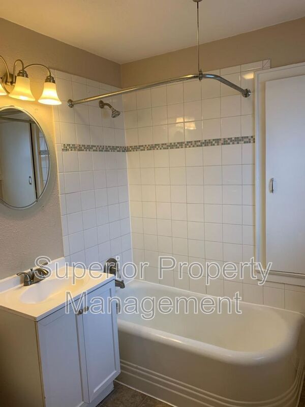Foto del edificio - 1011 W 29th St