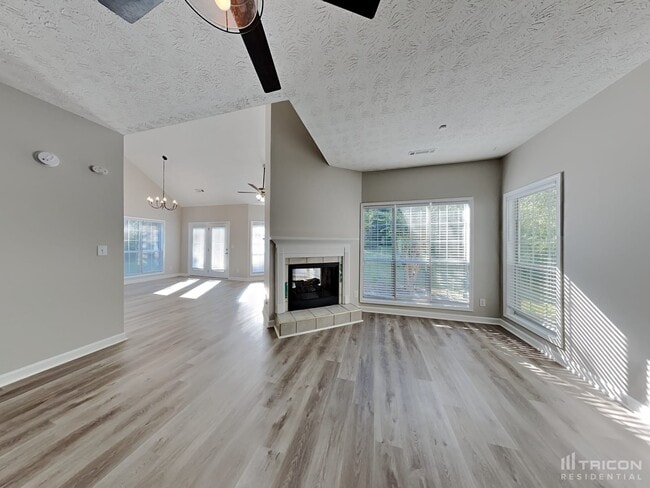Building Photo - 150 Woodlake Dr
