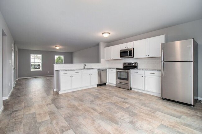 Building Photo - 103 Singleton Dr