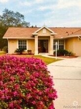 Building Photo - 2630 N Brentwood Cir