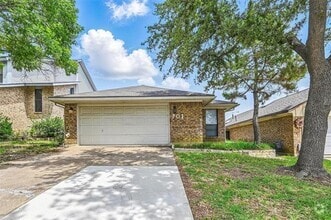 Building Photo - 701 Via Miramonte