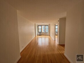 Building Photo - Fourth Avenue