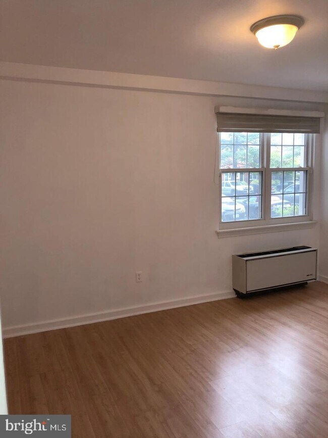 Foto del edificio - 3401 Commonwealth Ave