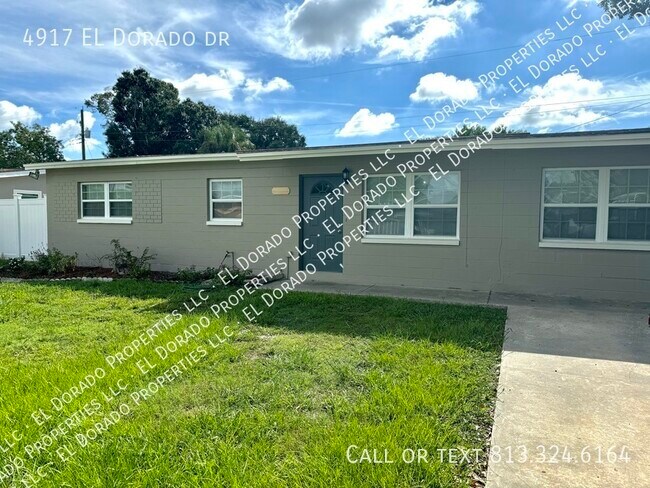Building Photo - Spacious and Clean 4 bedroom 2 baths + lar...