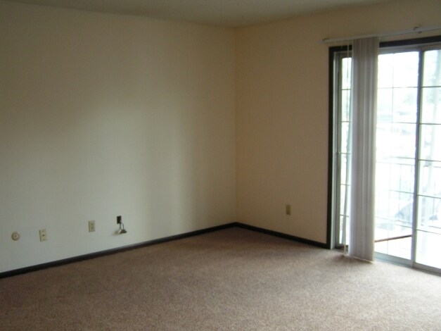Interior - Unit - 2048 S Florence Ave