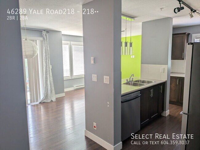 Photo du bâtiment - 46289 Yale Rd