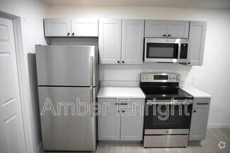 Building Photo - 422 E Lambourne Ave