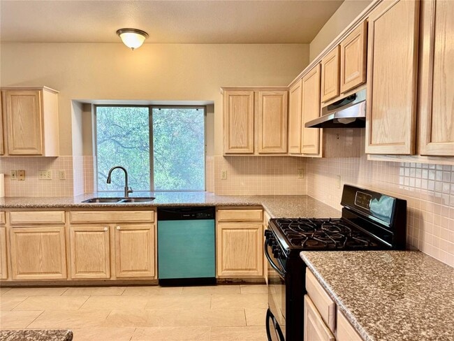 Building Photo - 5817 Taylor Draper Cove