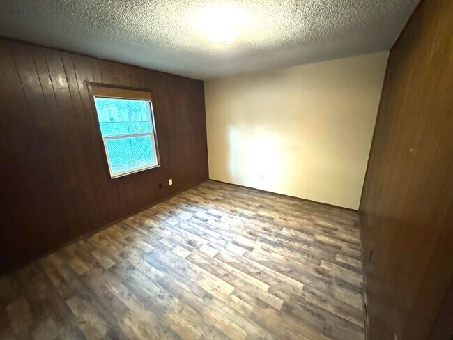 Foto del edificio - 1 bedroom, 1 bath duplex for rent in Dothan, AL - Section 8 approved! Check out this rental today.