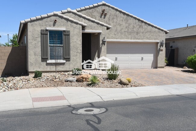 Building Photo - 3048 W Thorn Tree Dr