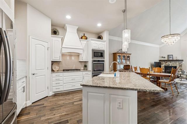 Foto del edificio - 700 Brookstone Ct