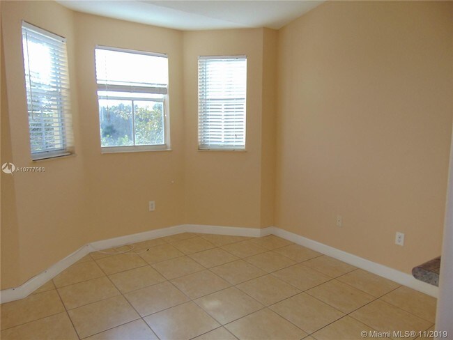 Foto del edificio - 1663 SE 27th Dr