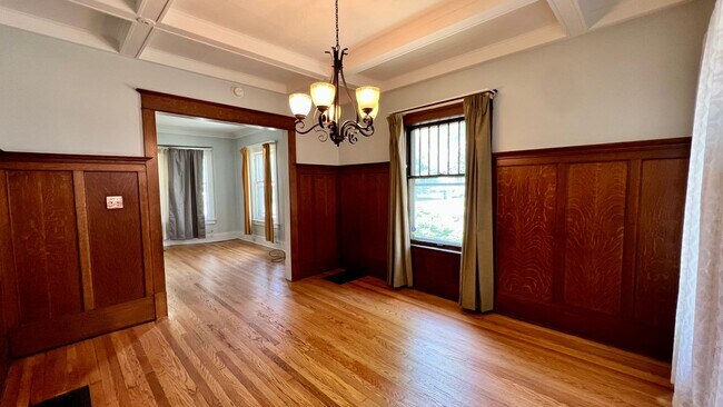 Foto del edificio - 1401 Logan St SE