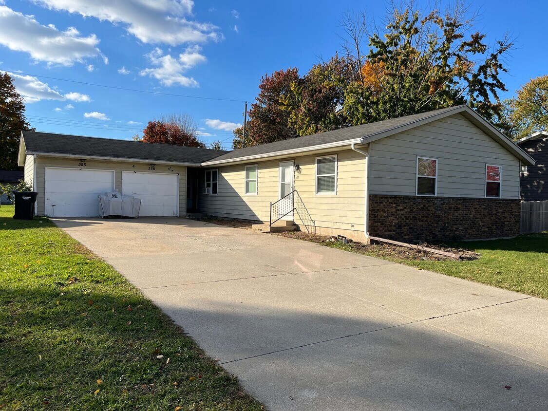 Foto principal - 358 N Jefferson St