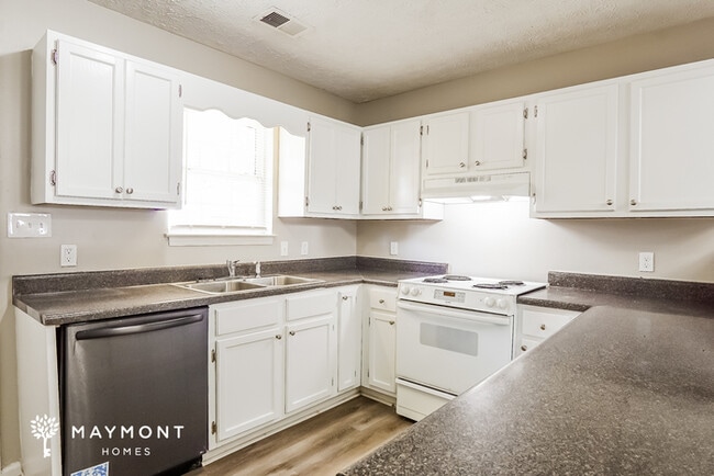 Foto del edificio - 786 Lannie Bonner Cir