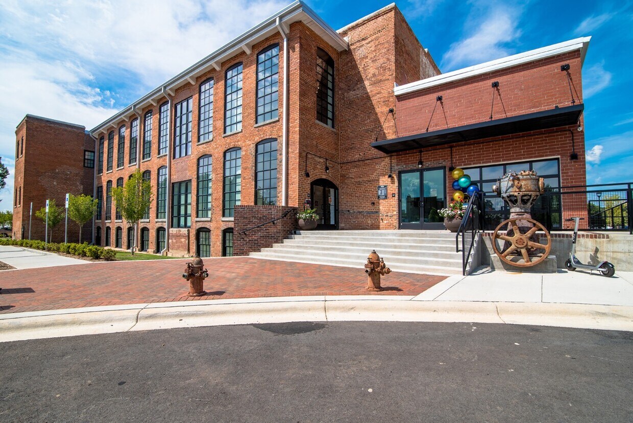 Trenton Mill Lofts Apartments in Gastonia, NC