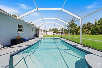 Building Photo - 4810 Duera Mae Dr