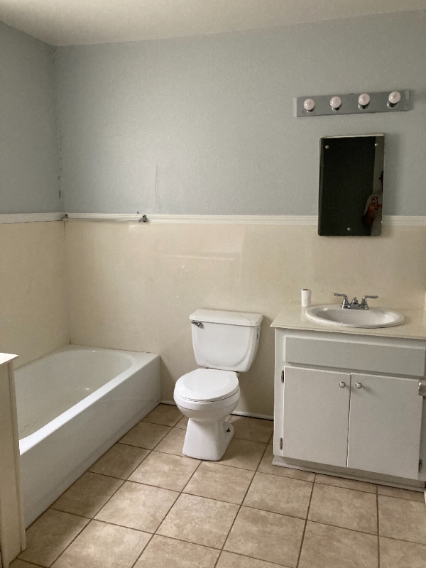 Building Photo - 406 N Texas St