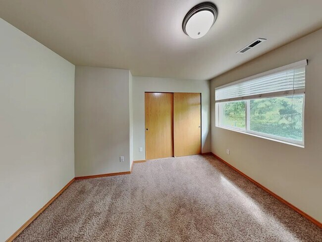Building Photo - 32019 40th Pl SW