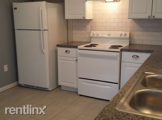 Foto del edificio - 3142 Walden Pl