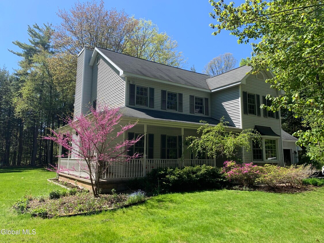 Foto principal - 8 Amanda Ct