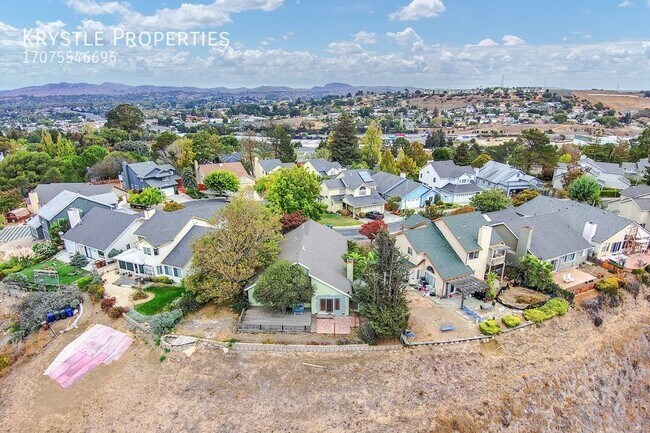 Building Photo - 244 Seawind Dr