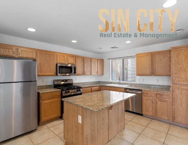 Foto del edificio - "Charming 3-Bed Oasis on Gingerbread Man Ave - Spacious 1686 Sq Ft with 3.5 Baths!"