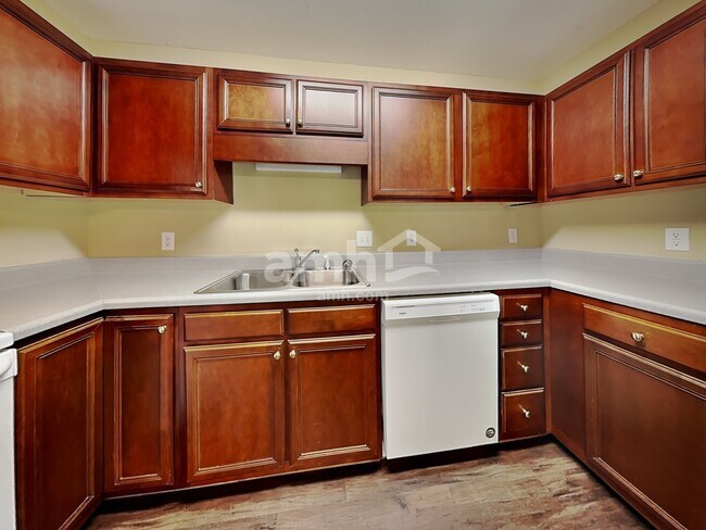 Building Photo - 5910 Bluestem Cir