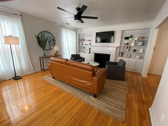 Foto del edificio - 5848 Kenwood Ave