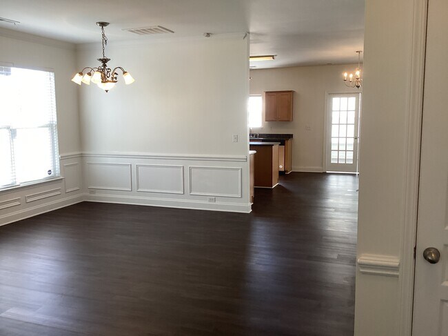 Building Photo - 1003 Marcell Lane
