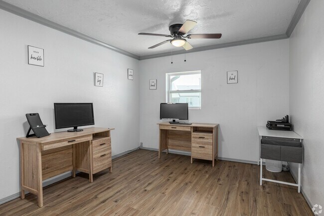 Interior Photo - Aspen Place