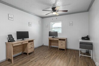 Interior Photo - Aspen Place