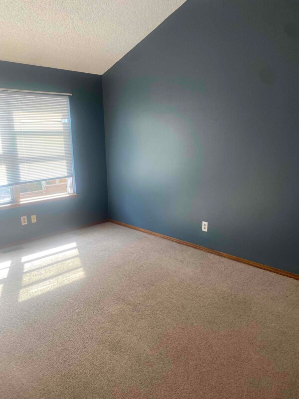 Building Photo - 1335 Chesham Cir