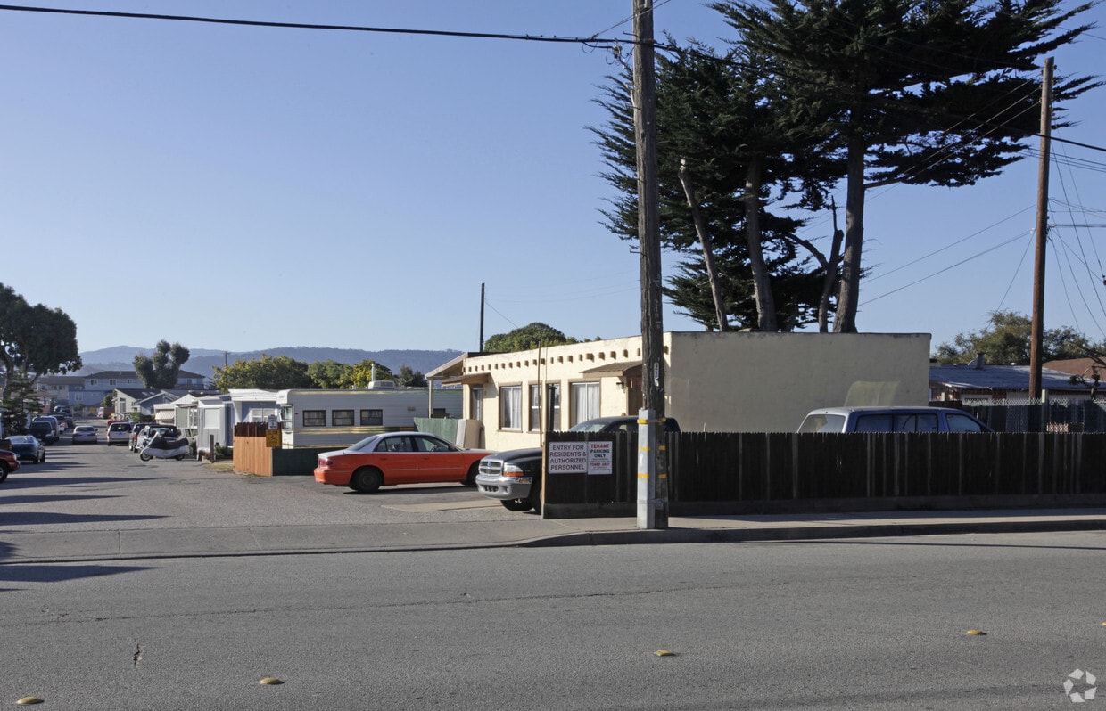 Trailer Terrace Apartments in Seaside, CA