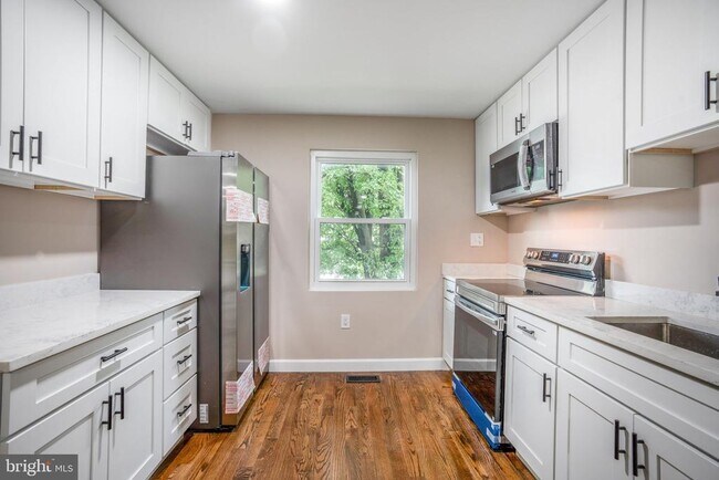 Building Photo - 3671 Waterwheel Square