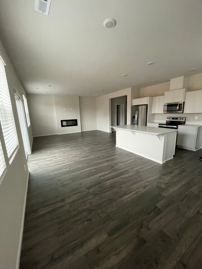 Building Photo - 147 Cedar Springs Loop