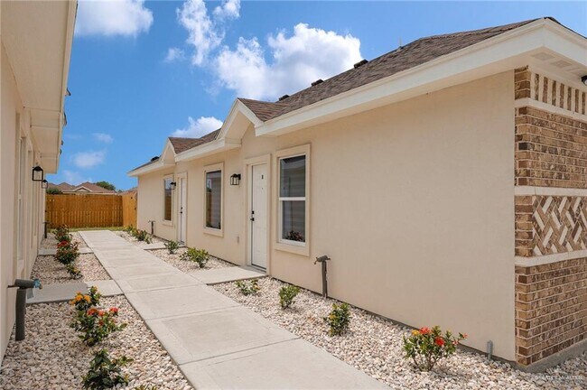Foto del edificio - 3307 Aurora Ln