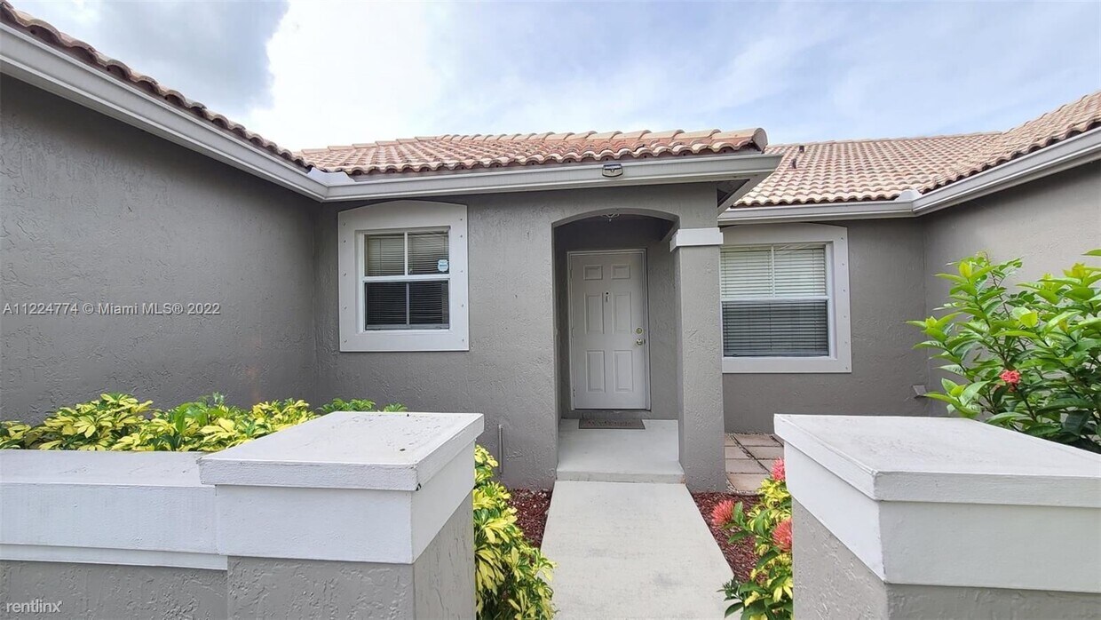 Building Photo - 3 br, 2 bath House - 4244 Pine Ridge Ct