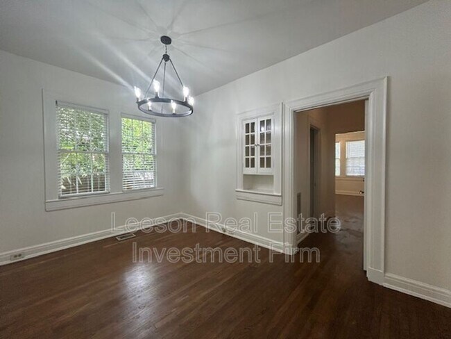 Foto del edificio - 2409 Fairfield Ave