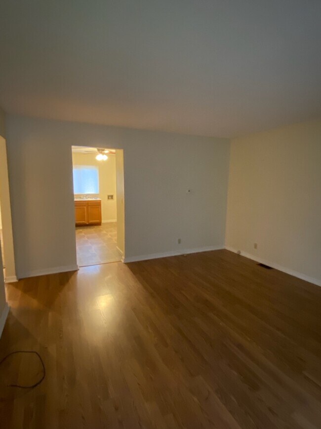 Foto del edificio - 103 N Beach Dr