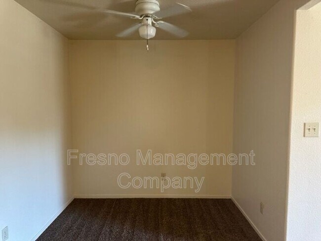 Foto del edificio - 4566 W Palo Alto Ave