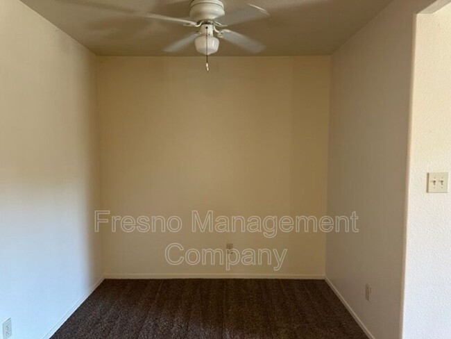 Building Photo - 4566 W Palo Alto Ave