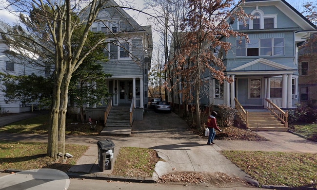 Building Photo - 379 Winthrop Ave