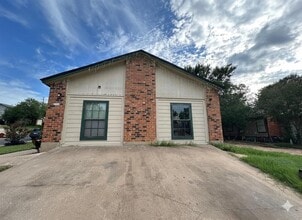 Building Photo - 9705 Carson Creek Blvd