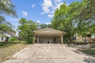 Building Photo - 8108 Dunn St